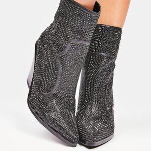 AZALEA WANG NOTHING BUT LOVE FOR YOU  Rhinestone Boots ( BRAND NEW !!! )